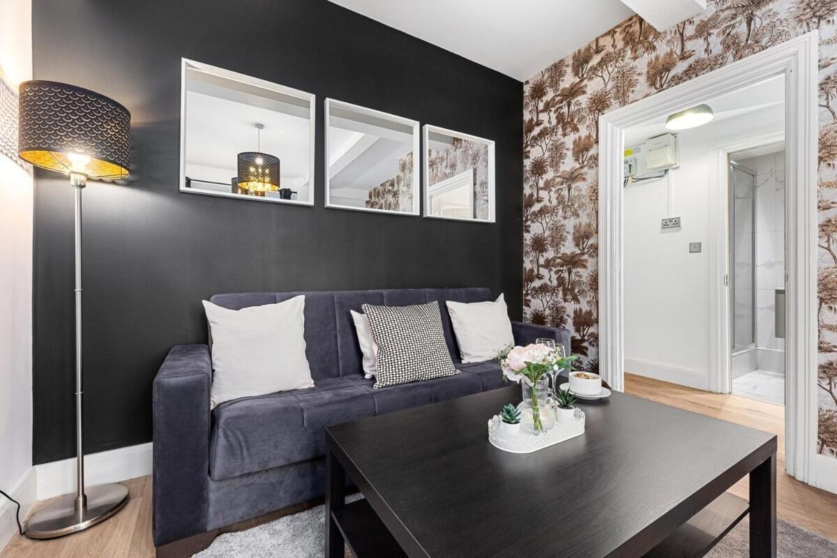 Central London Luxury, Relaxing Apartment! 2 Mins From Paddington Station! Room photo
